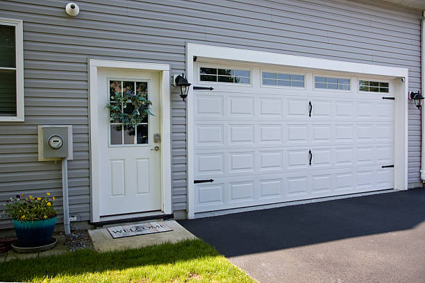 24/7 Emergency Garage Door Panel Replacement experts in Carthage, NY